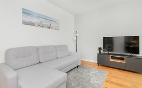 Apartament na 15 Piętrze z Widokiem na Zatokę w Gdyni i Parkingiem by Noclegi Renters